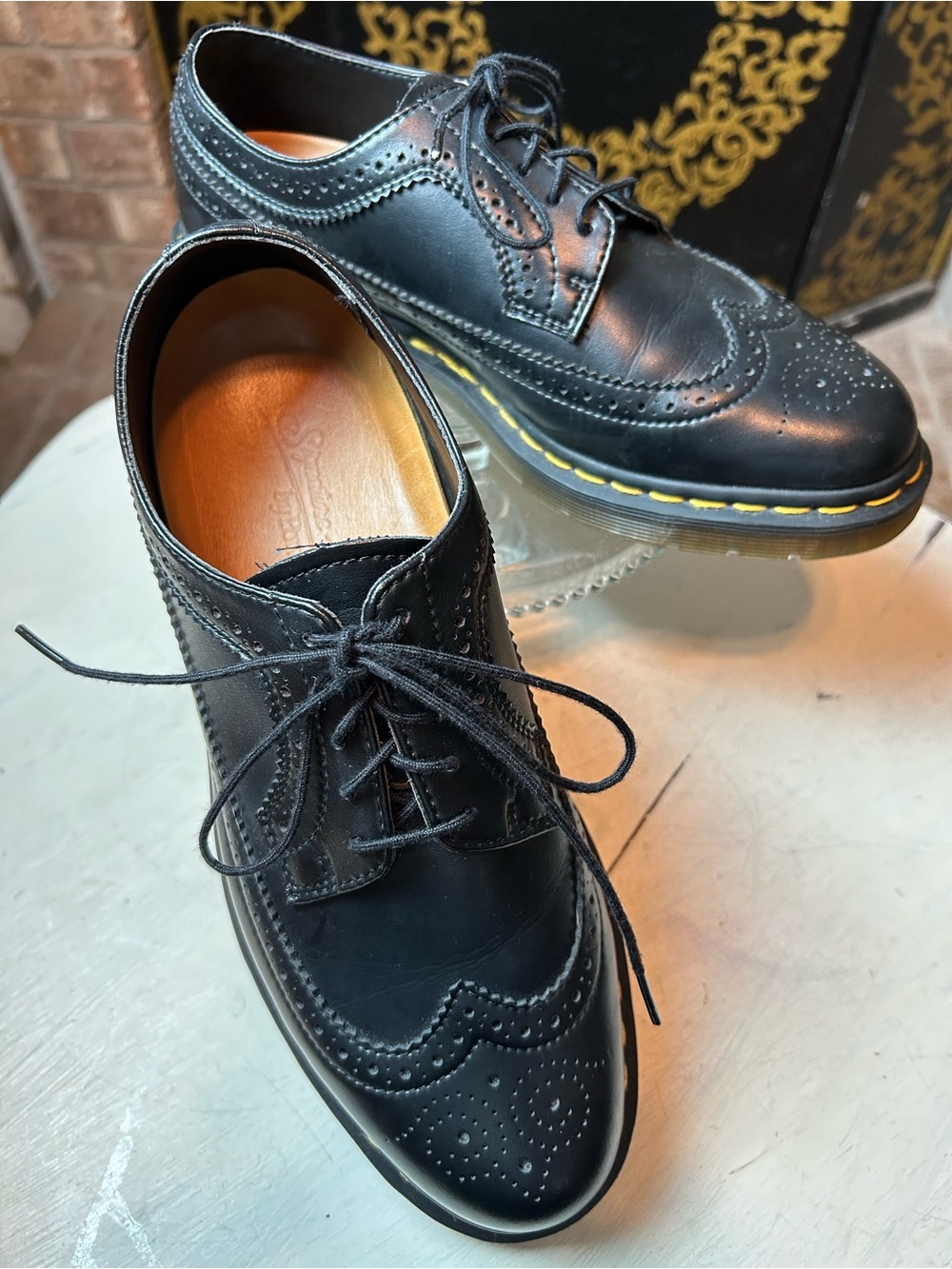 DR. MARTENS 3989 Black Wingtip Brogue Leather Lace-Up Oxfords Womens US 10 EU 42